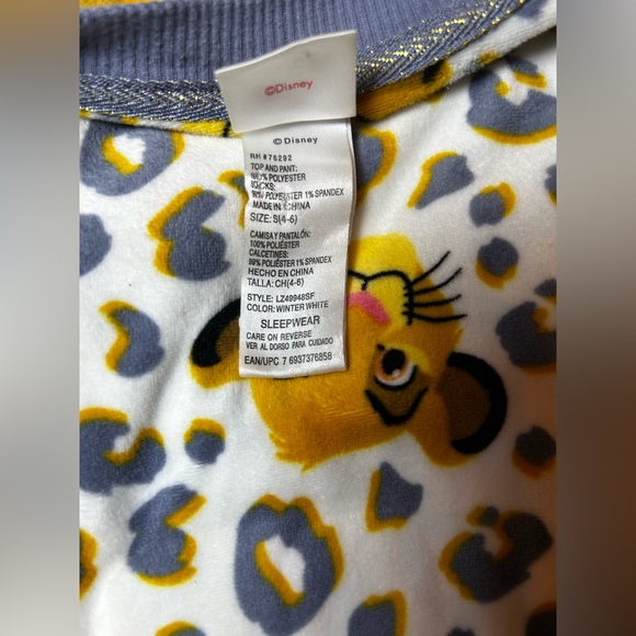 Disney Lion King Simba Pajama Set, Women’s Small- Yellow, White, Gray- Soft - Picture 4 of 9